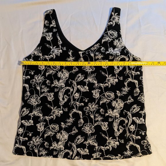 Halogen Sleeveless Top L Black with White Flowers - Picture 9 of 10